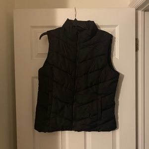 Aeropostale Black Lightweight Puffer Vest